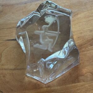 Val‎ Saint Lambert Crystal Sagittarius Archer Zodiac Paperweight 4"